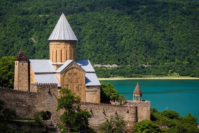 To The Majestic Kazbegi Full Day tour - Why this Tbilisi to Kazbegi day works