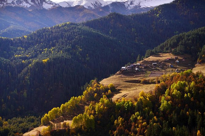 Trekking Tour from Tusheti to Khevsureti via Atsunta Pass - Day 3: Parsma, Chesho, and the road toward Girevi