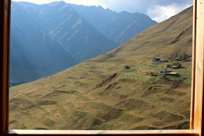 Trekking Tour from Tusheti to Khevsureti via Atsunta Pass - Day 1: the rough road to Omalo