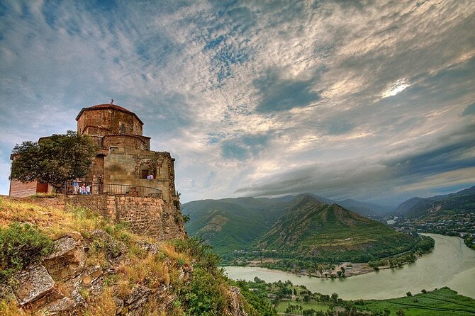 Uplistsikhe, Mtskheta and Jvari - historical private day tour from Tbilisi - What the private car and guide add