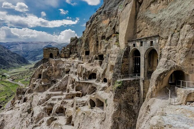 Vardzia, Rabati, and Borjomi Ancient Georgia Group Tour - Final call: book it for Vardzia, not for a relaxed day