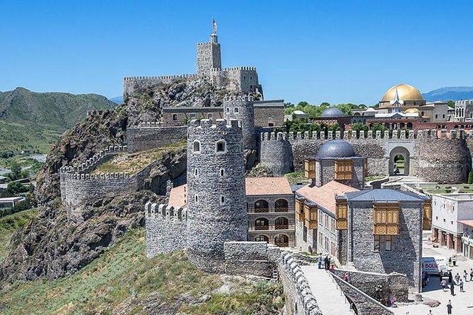 Vardzia - Rabati - Borjomi - Vardzia, Georgia’s cave city
